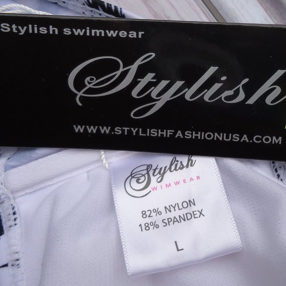 NWT. SIZE L. STYLISH swimwear bikini set. - Picture 12 of 15